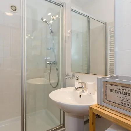 Two Bedroom Romeo With Hot Tub And Sea View *