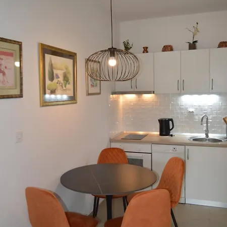 Two Bedroom Romeo With Hot Tub And Sea View Dubrovnik