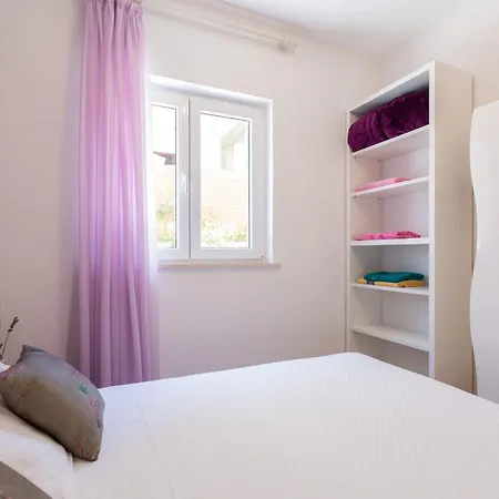 Daire Two Bedroom Romeo With Hot Tub And Sea View Dubrovnik